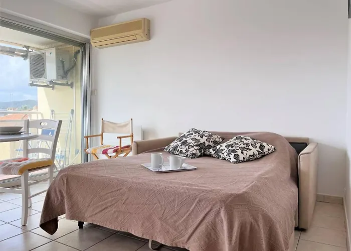 Apartment Lv820-c02 2 Pieces 4 Couchages